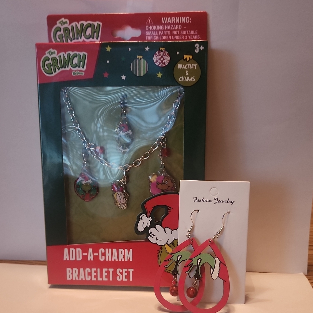 The Grinch Add-A-Charm Bracelet Set